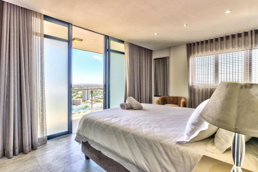 4 Bedroom Property for Sale in Bloubergrant Western Cape